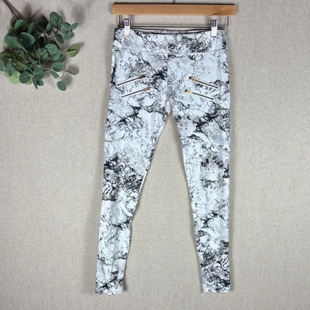 Varley > Marble Leggings with Zip Pockets White/Black Extra Small - Picture 2 of 8